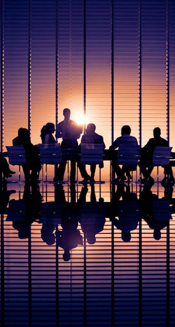 img-people-working-at-office-51-variation-02